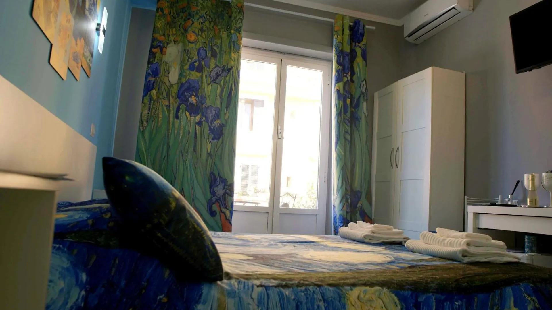 Candia Vatican Suites Roma 2*,  Italia